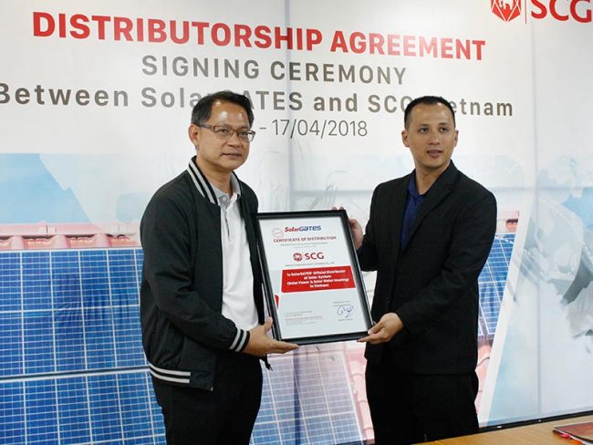 lễ ký kết nhà phân phối giải pháp điện năng lượng mặt trời SolarGates và SCG